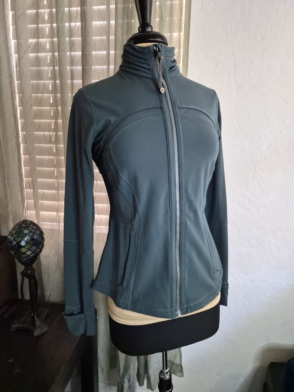 Lululemon Define Jacket Teal Blue Full Zip - Size 10 (EUC) #0468